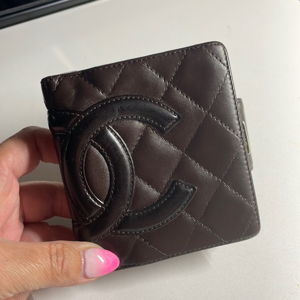 RARE! Chanel compact CC wallet chocolate brown 🔥
